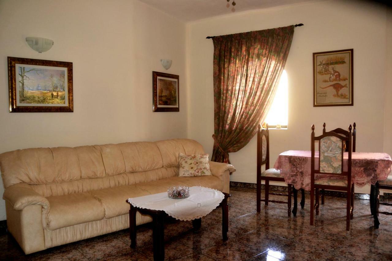 Silia'S Maisonette Marsaskala Buitenkant foto